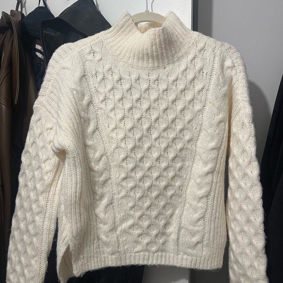 Abercrombie & Fitch White Cable Turtleneck Sweater - Picture 8 of 15